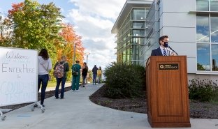 Image for news article Chancellor, President Duffy announce expanded pool testing